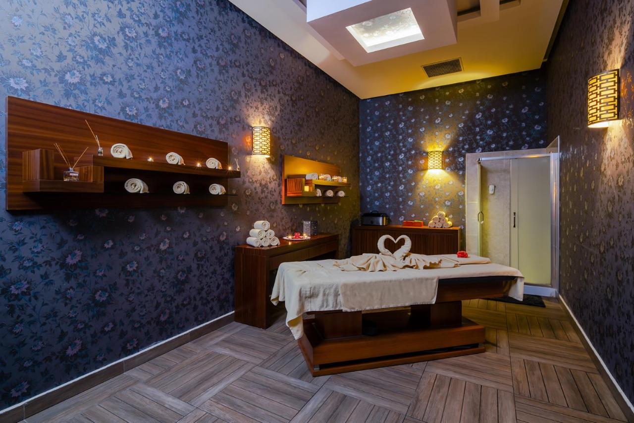 Downtown Ankara Hotel Екстер'єр фото A spa treatment room